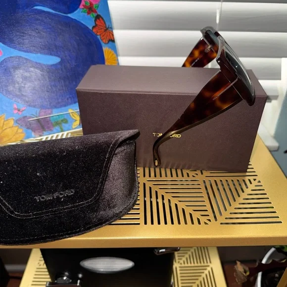 NWT Tom Ford Brown Square Sunglasses - Picture 5 of 6
